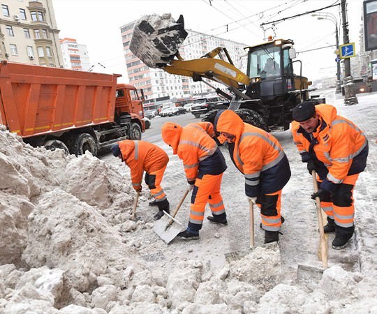 Уборка снега в Боровичах и  Новгородской области