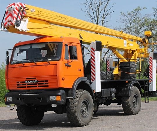 Аренда автовышки в Боровичах и  Новгородской области